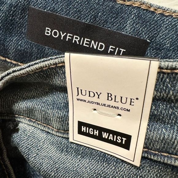 Judy Blue Boyfriend Jeans NWT - Picture 5 of 6